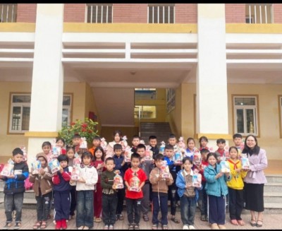 ẤM ÁP "GIÁNG SINH CHO EM"