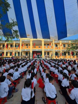Lễ khai giảng năm học 2025 – 2026 tại Trường Tiểu học Tô Bá Ngọc ,xã Vân Du, tỉnh Nghệ An